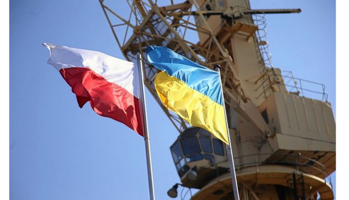 Багато людей виїжджає до Європи та Польщі зокрема. Але мало хто знає, що навіть без реєстрації у сус...