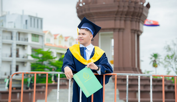 For many international students, choosing where to complete an undergraduat...