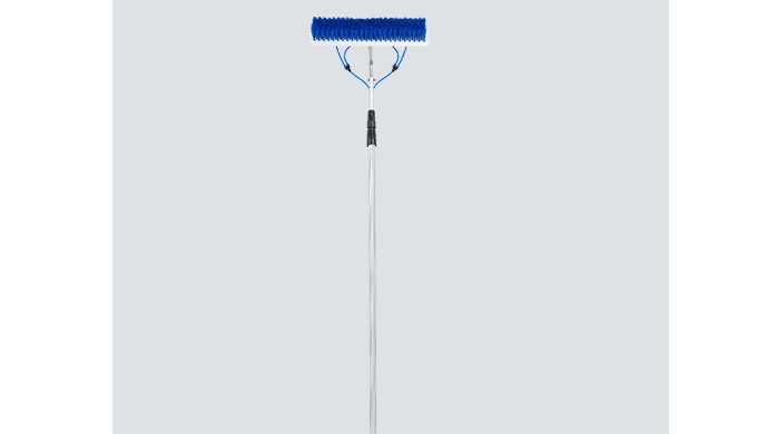 We are a renowned manufacturer and exporter offering the solar panel cleaning brush in India & f...