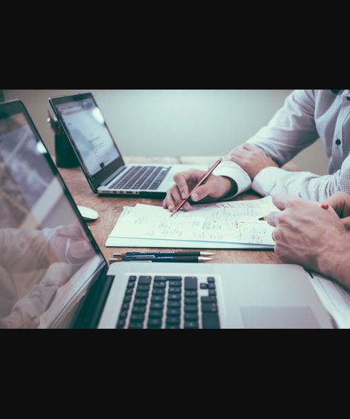 Watts Up Group, courtage et conseil en énergie, propose des services afin de vous accompagner dans v...