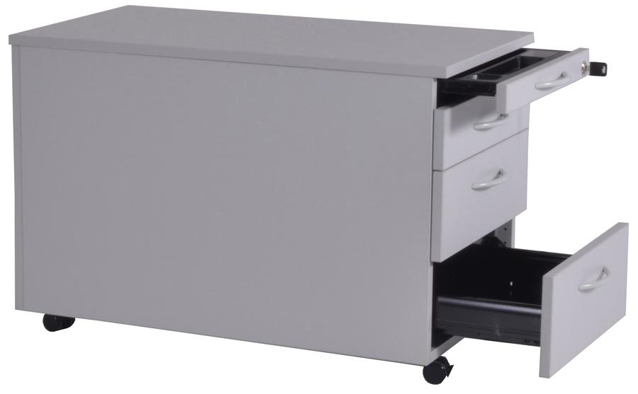 1 Utensilienschub, 3 Materialschübe