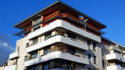 Le secteur de l'immobilier est très vaste, accédez à un emploi dans l'immobilier en se formant en al...