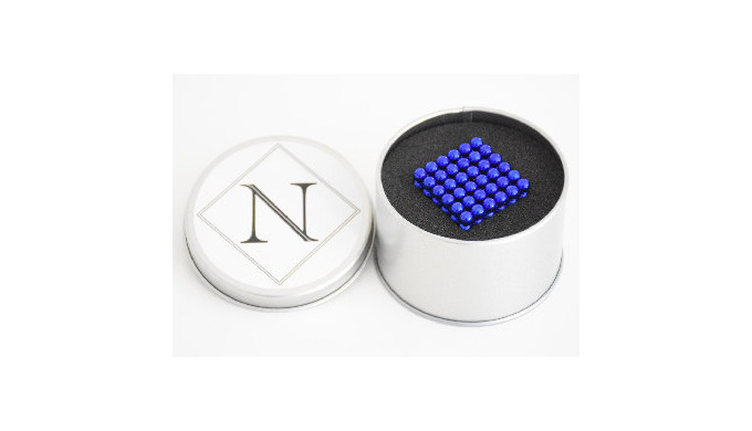 Le neocube bleu et celui qui vous permettra de passer des heures à vous amuser sans vous en rendre c...