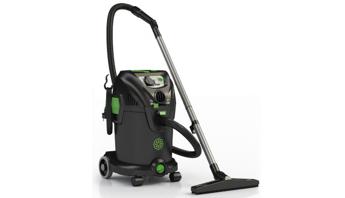 Le NRG 1/30 TC CLEAN est un aspirateur professionnel, 30 L, eau et poussières fines, plastique, avec...
