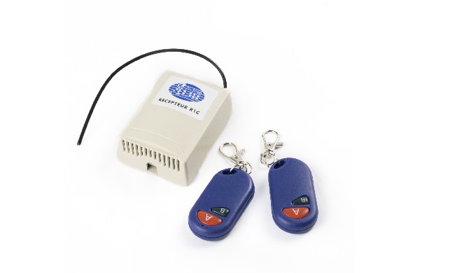 Présentation : Le récepteur radio R1C 12v est basé sur une technologie a rolling code, C’est un Inte...