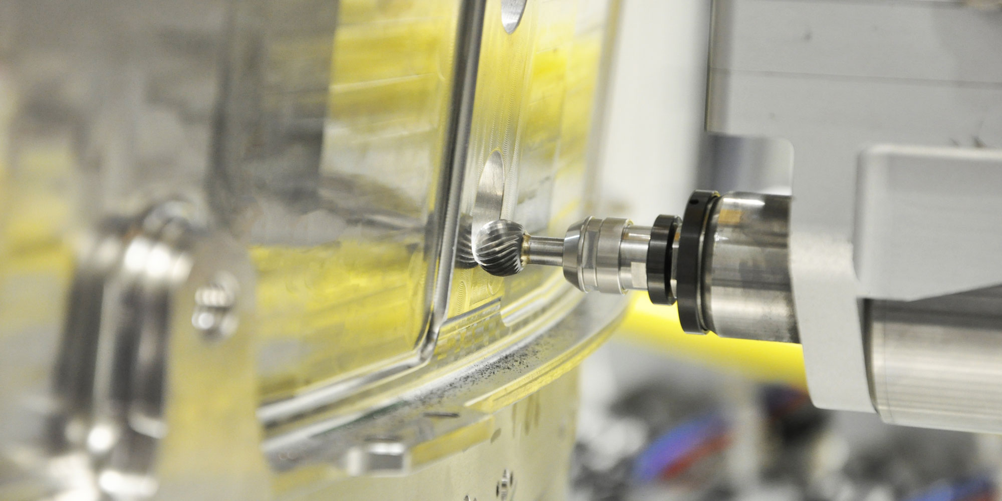 Cellule d'ébavurage robotisé - GEBE2