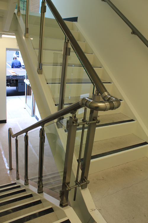 FOR 8&10 MM GLASS SYSTEMS.