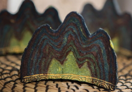 It’s a soap in the shape of mountain. Isn’t it looking great? This special soap won the Korea Crafts...