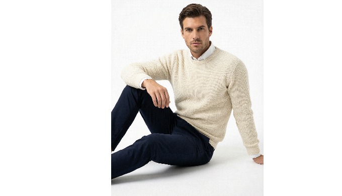 We manufacture OEM and private-label knitwear for fashion brands — sweaters...