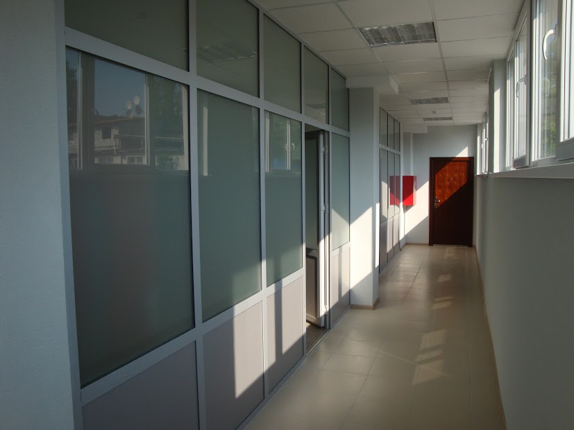 SC LEMN COMERT SRL ofera spatii de Închiriere a birou, magazinelor, localurilor comerciale şi indust...