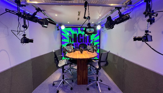 Our 5m x 4m studio is capable of accommodating up to 4 guests in a round table setting or stand-up p...