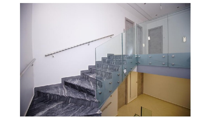 Pour des escaliers qui se distinguent par le design, contemporain, traditionnel ou fonctionnel, nous...