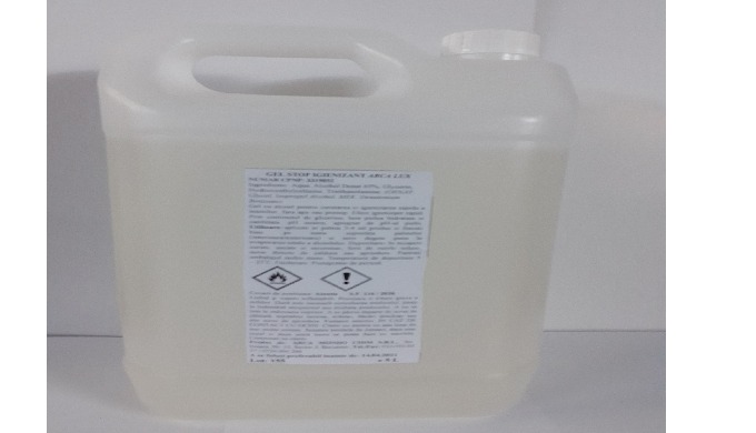 UTILIZARE: Gel cu alcool pentru curatarea si igienizarea rapida a mainilor,...