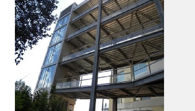 La charpente métallique pour la construction de bâtiments professionnels est notre cœur de métier de...