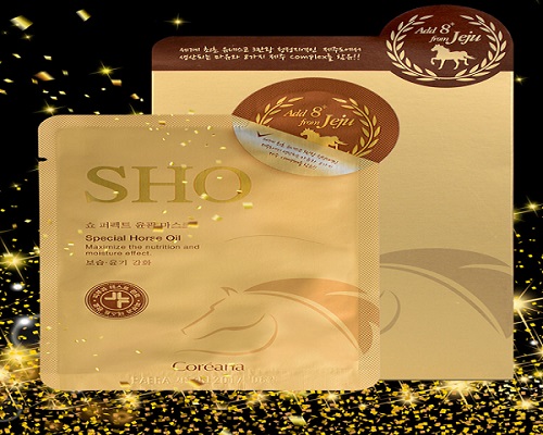 Tightly adheres to skin to deliver reinforced moisturizing quality and ravishing glow. The breakthro...