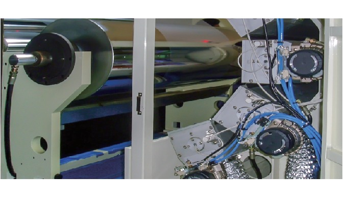 FEATURE (特点) LOW TEMPERATURE CURE TYPE (低温固化型) VARIOUS COATER MODULE IS AVAILABLE 可以跟各种涂布机模块组合 BLU F...
