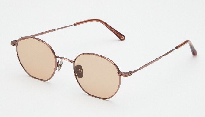 KNOUUN is crafted in Korea with light weight using high quality Titanium imported from Japan. It has...