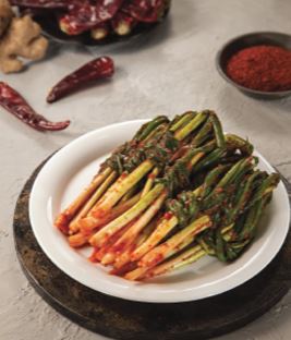 Pa Kimchi (Green Onion Kimchi)
