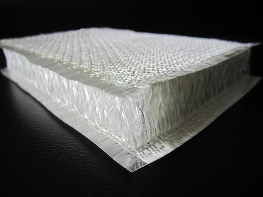 El tejido en fibra de vidrio en 3D está fabricado con fibra de vidrio E y consiste en dos capas de f...