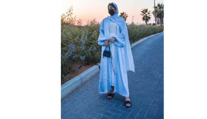 4-Piece Abaya Set by MOiSTREET, Update your wardrobe with the Rotana shimmer Abaya and matching Shei...