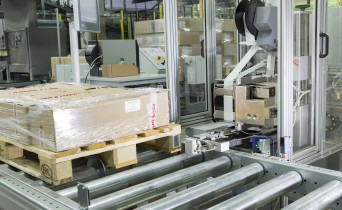 Pallet handling systems