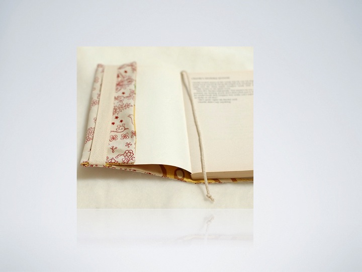 Covers made of 100% GOTS certified organic canvas fabric. Covers can be customized as per your requi...