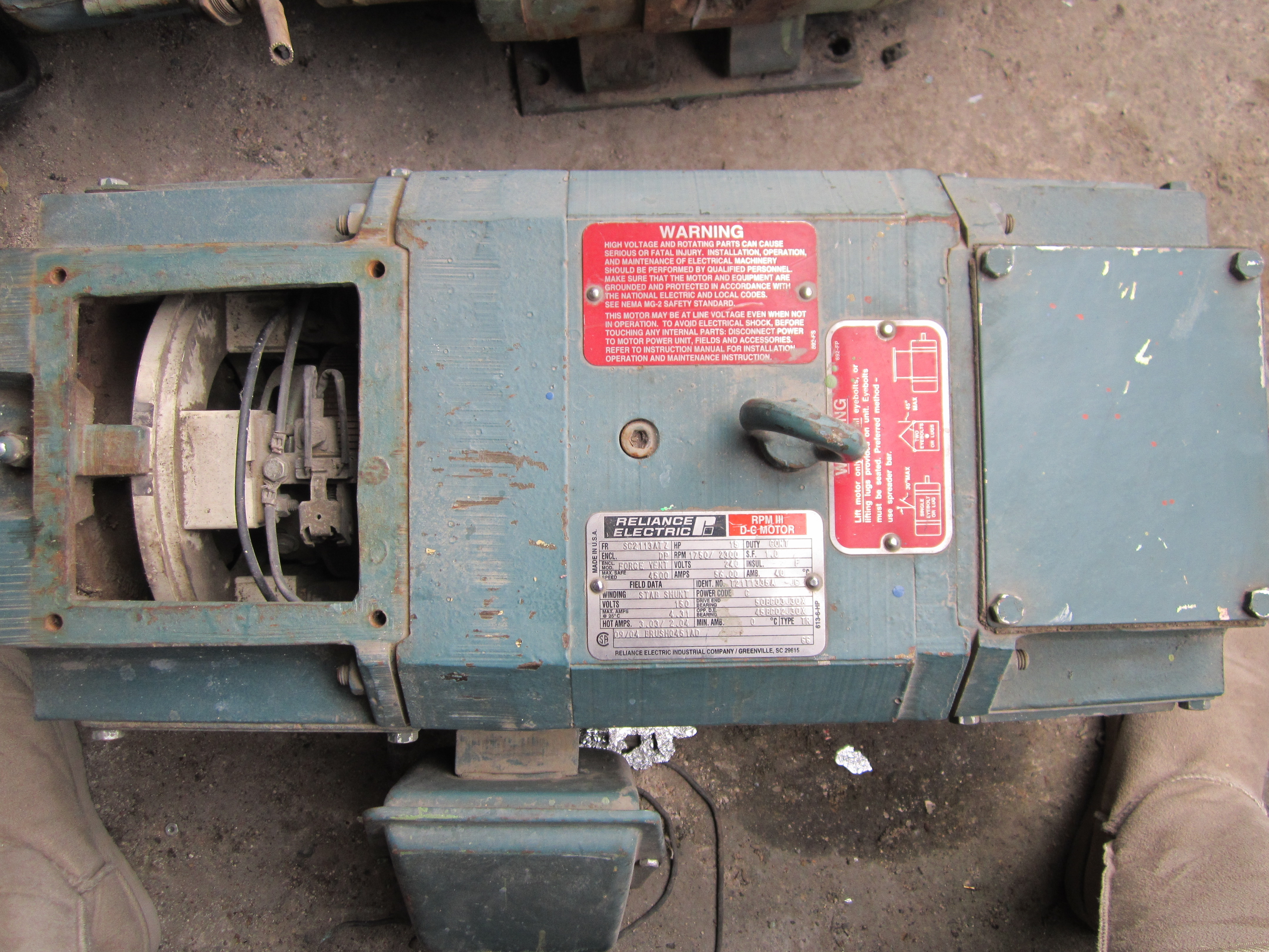 Motor eléctrico de 15 hp, 1750/2300 rpm, corriente directa, voltaje 240, 56 amperes, flecha 2, Marca...