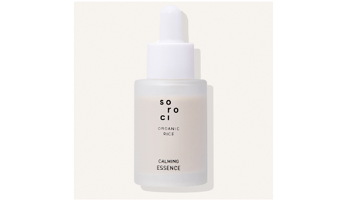 A perfectly balanced essence between both excellence in restoring power and natural hydration energy...
