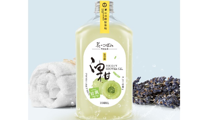 -或许你听闻油柑，也曾偶尝清甜油柑果汁，但这次你将会被油柑洗沐孖仔装所惊艳。 ·混合物里含有油柑提取物，油柑也称油柑子，是一款天然的抗氧化剂，能有效清除自由基，滋养柔嫩肌肤，使延缓皮肤衰老。油柑含有多...