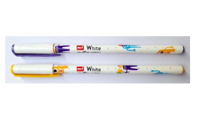 Attractive Foil Design Ball Pen