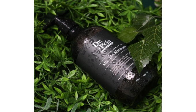 Specifically made for oily hair types, the Dr. Pelo Miracle Shampoo deeply cleanses the scalp and al...