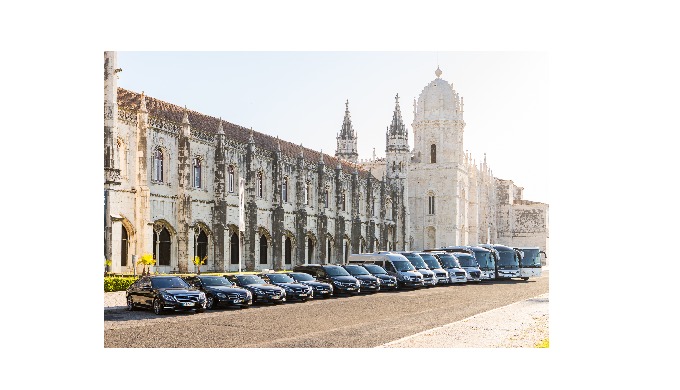 A Specialimo presta o serviço de aluguer de aluguer de carros com motorista...