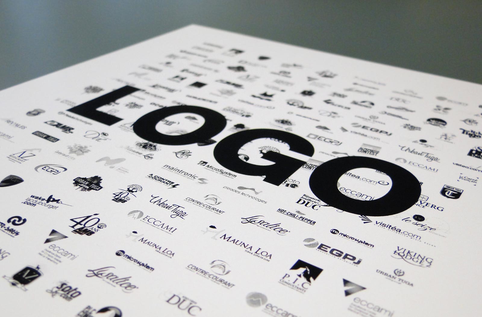 Cr&eacute;ation de logo et identit&eacute; visuelle 