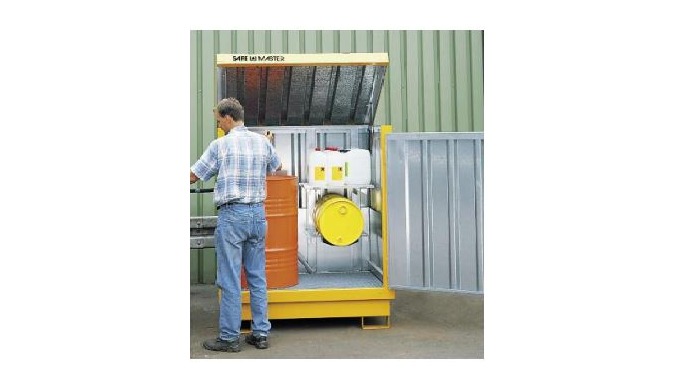 Optimize your storage space with our Steel Drum Shed! Highlights: Location versatility: ideal for bo...