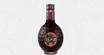 This liquor appetizes with sweet Korea black raspberry scent and taste of wine combined. It is good ...