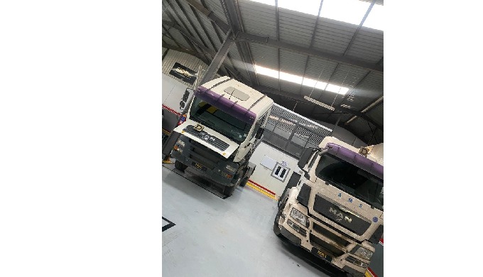 Chez Fidex Diesel, nous offrons un service complet de diagnostic et de réparation pour les injecteur...