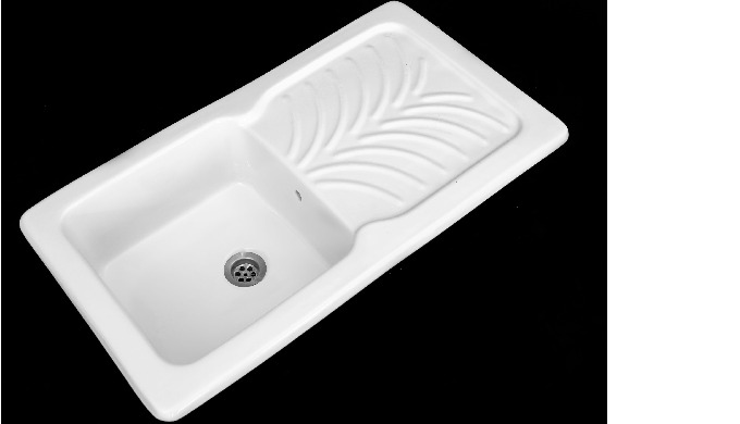 notre évier 80 est durable et facile à nettoyer. Son design simple et épuré s'intègre parfaitement d...