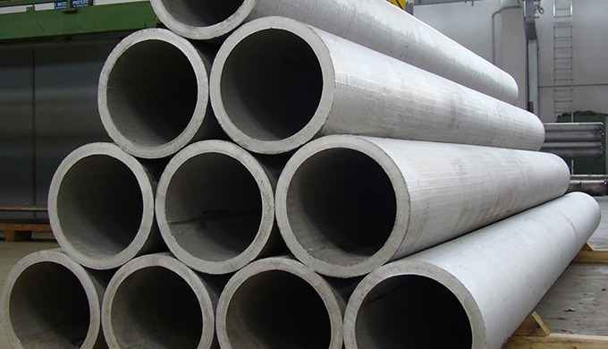 TUBI SALDATI – ricavati da lamiera con diametri da 21.3 a 2500 mm, spessori da 2 a 60 mm e lunghezze...