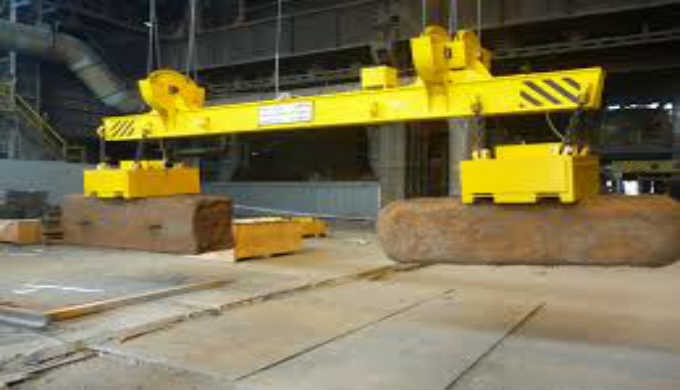Lifting electromagnets and electro-permanent magnets