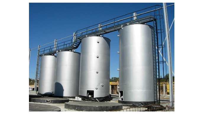 Vertical storage tanks