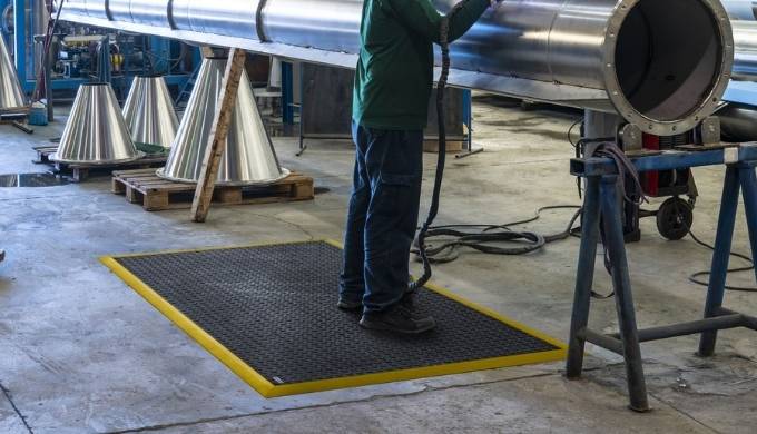 Alfombra ergonómica para estaciones de trabajo con placa de diamante resistente al aceite y retardan...