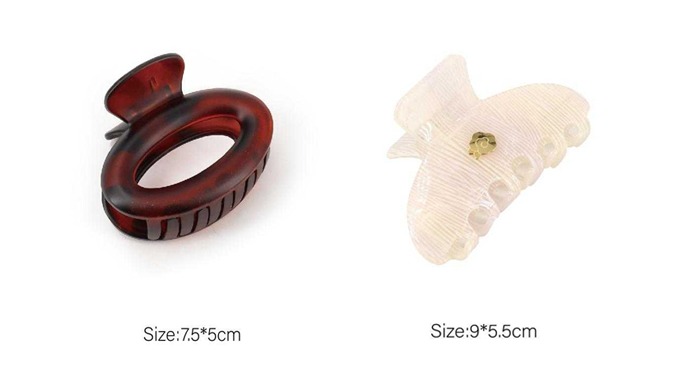 Claw clips featuring a beautiful marble pattern and glossy finish. The modern yet elegant design add...