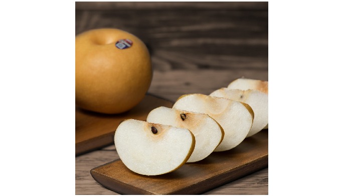 Premium Korean Fresh Pear is a high-quality Korean fruit available in Singo...