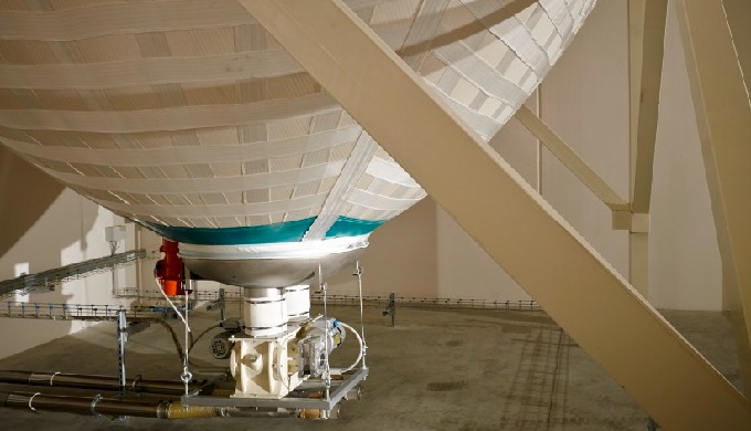 Silos ideati per lo stoccaggio di prodotti in polvere per l’industria alimentare (tipo farine, zucch...