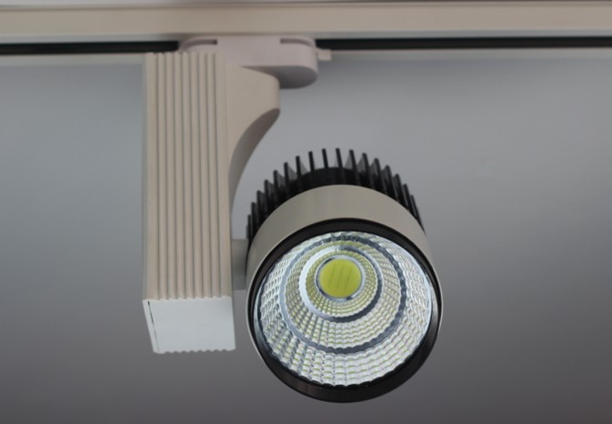 30W led track lights for shops 1)Advanced constant current driver. 2)Professional thermal management...