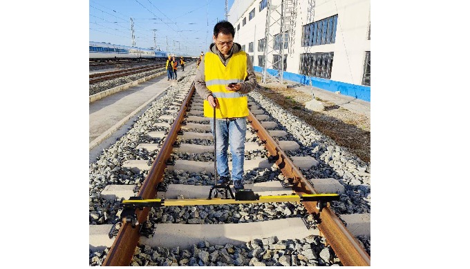 便携式推行轨距尺