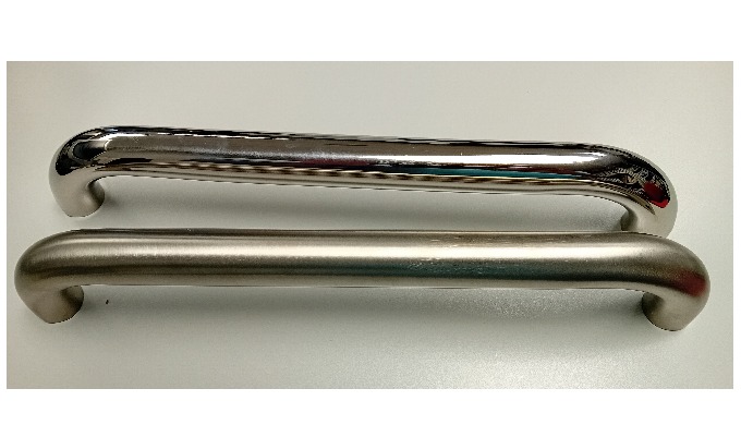 Pasamanos de acero inoxidable AISI 304. Disponibles en varios modelos y acabados. Robustos y de faci...