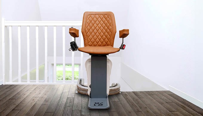 De UP Traplift is een unieke herbruikbare traplift geproduceerd door DeVi-Stairlifts BV. De UP Trapl...