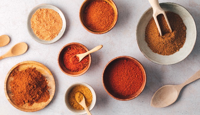 Preparado alimenticio con pimentón dulce, picante y/o ahumado.