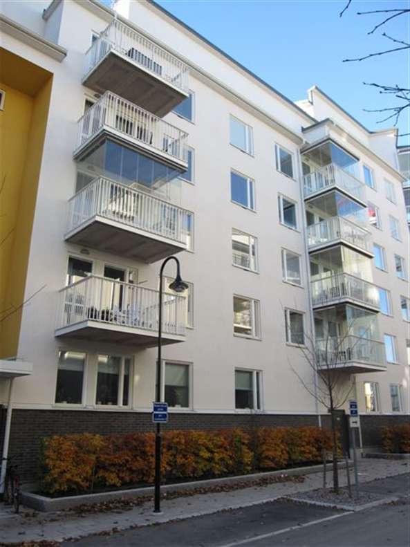 Balkonger är en nischprodukt hos oss. Vi tillverkar runt femtusen balkonger om året och har därför e...
